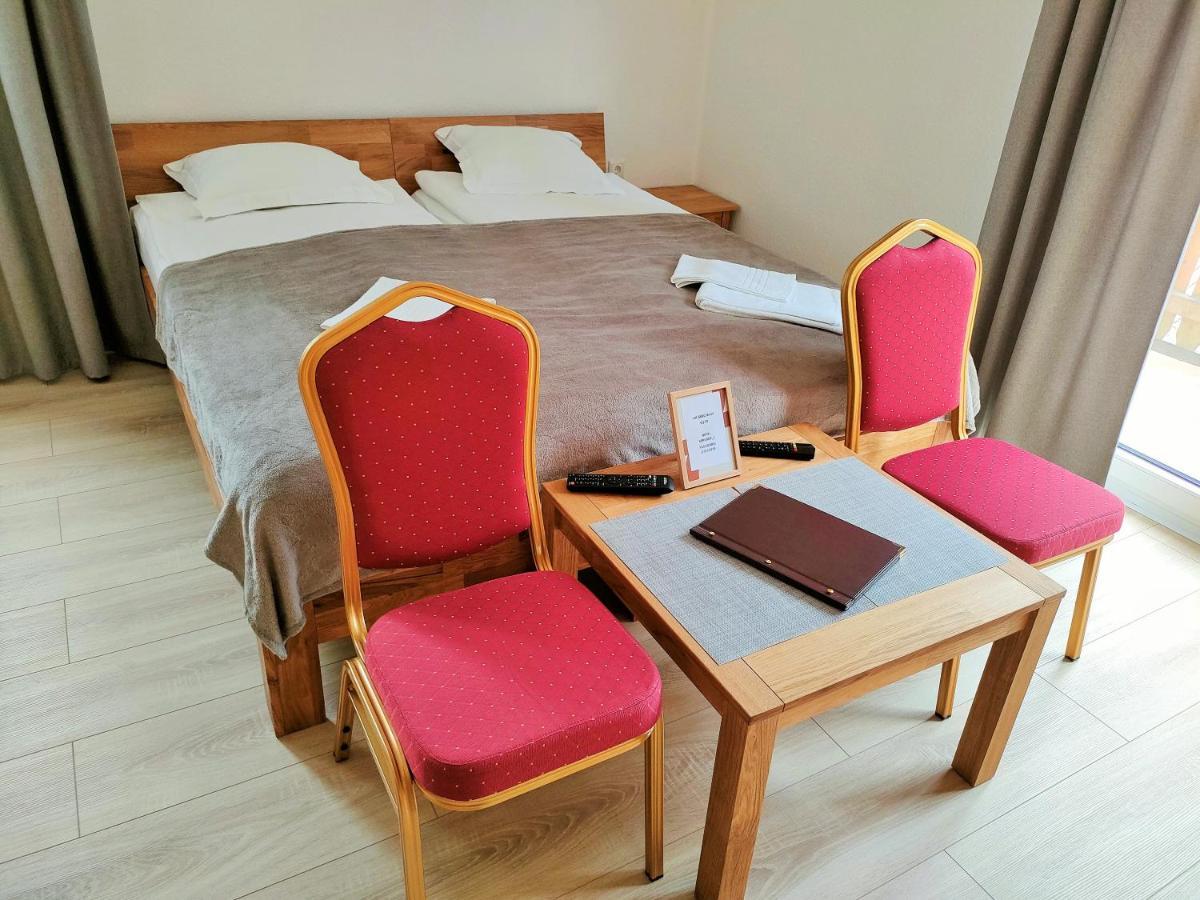Am Berg Hotel-Restaurant Герцберґ-ам-Гарц Екстер'єр фото